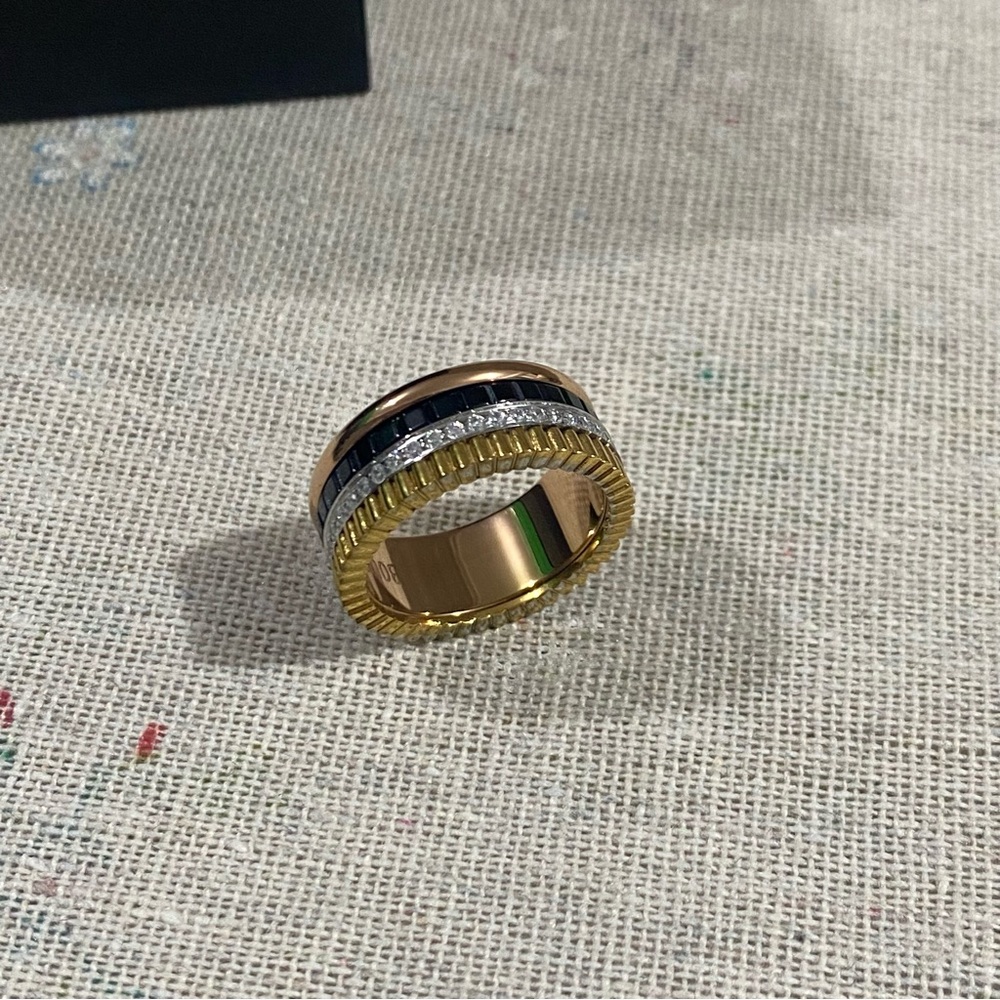 Boucheron Gold-Tone Multi-Texture Ring with Black Inlay - Picture 2 of 5
